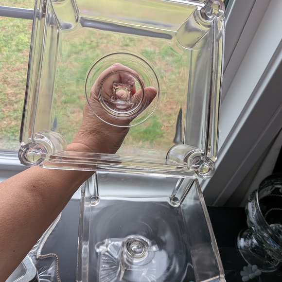 Vintage Pressed Glass Fruit ripening bowl - Picture 4 of 4